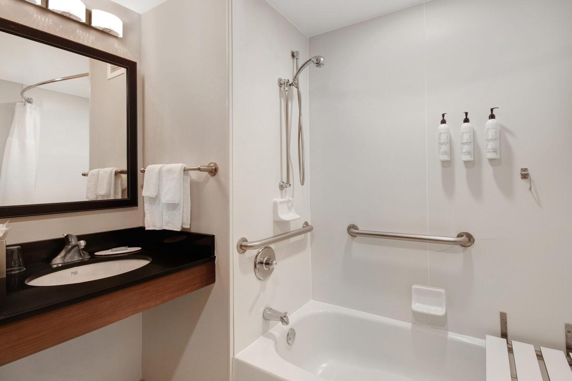 Fairfield Inn And Suites By Marriott Rochester West/Greece Esterno foto